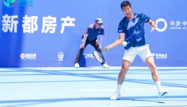 WUXI OPEN | 孙发京救赛点逆转劲敌晋级八强，本土组合孙浅/唐盛惊喜获胜！